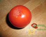 Kuidas tomateid kiiresti ja õigesti koorida Miks on vaja tomateid koorida