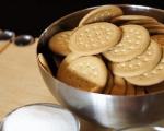 Maria cookies: the main delicacy of nursing mothers