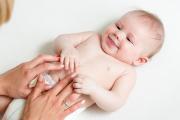 อาการท้องผูกในทารก - จะทำอย่างไร?